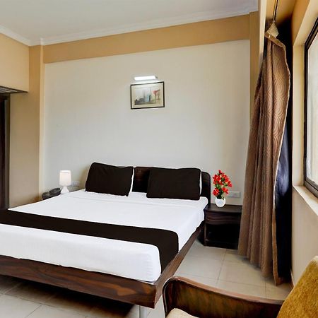 Super Townhouse Koyambedu Hotel Chennai Exterior foto