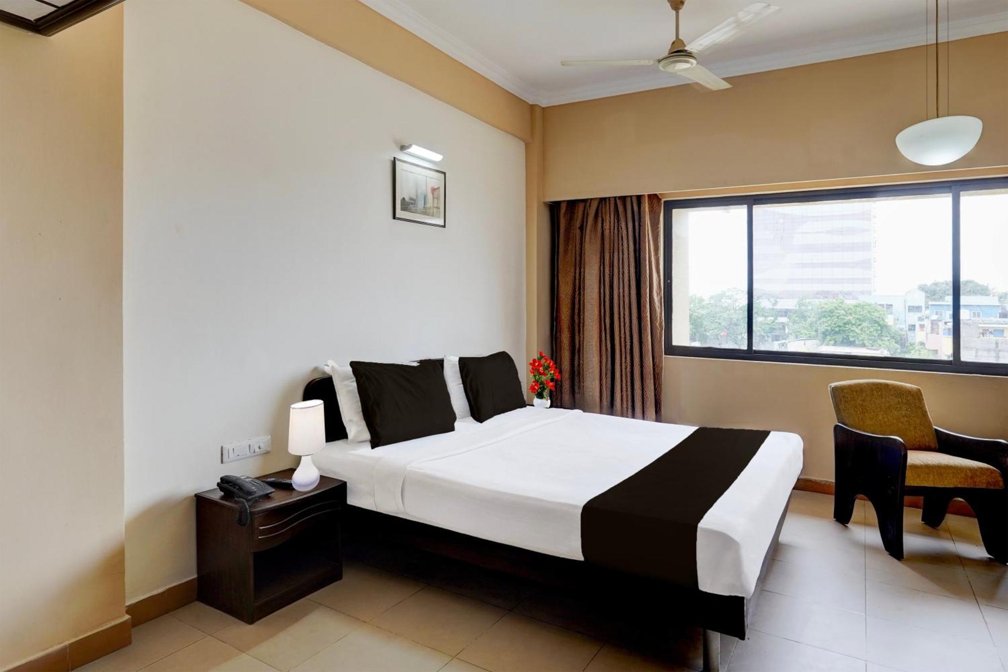 Super Townhouse Koyambedu Hotel Chennai Exterior foto