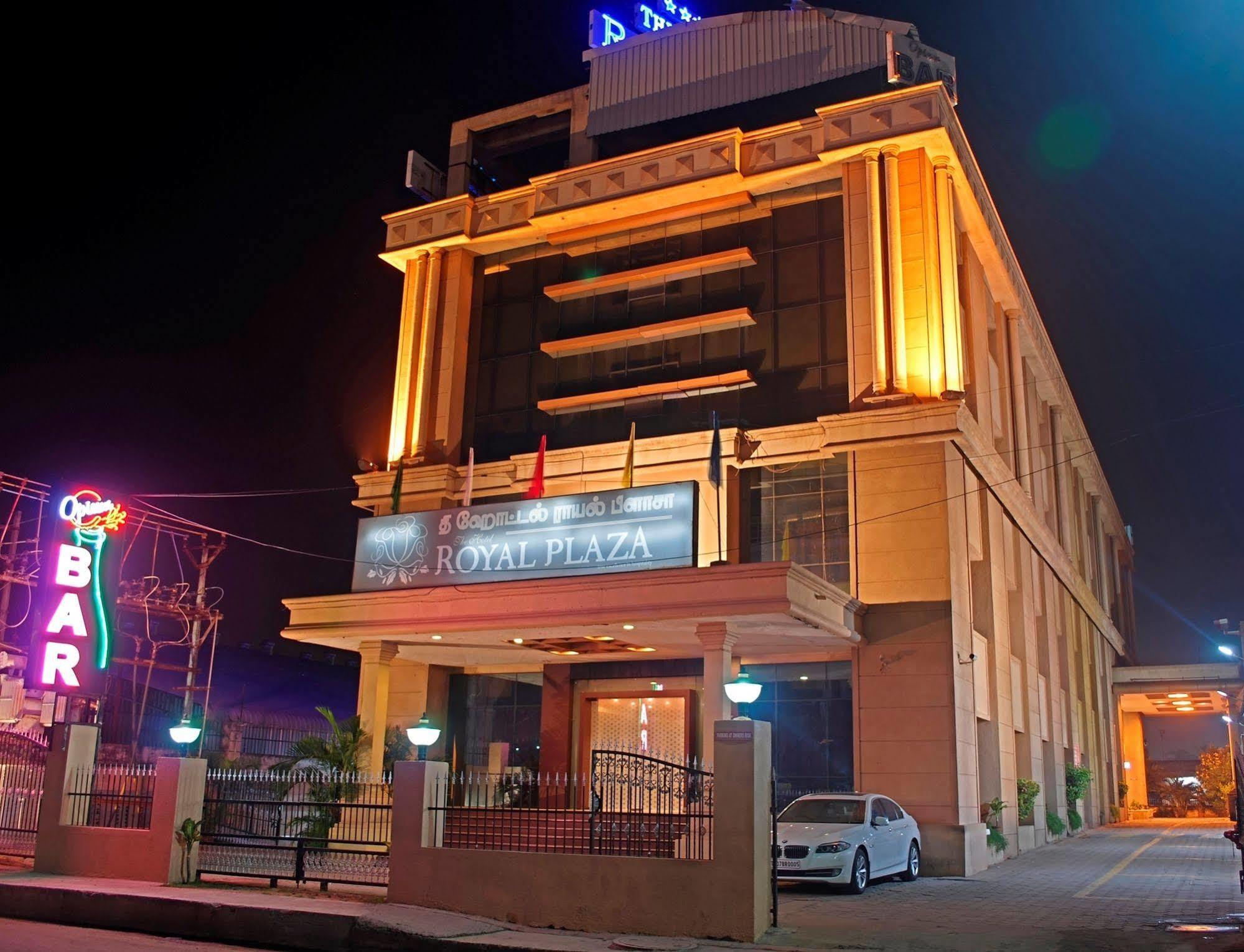 Super Townhouse Koyambedu Hotel Chennai Exterior foto