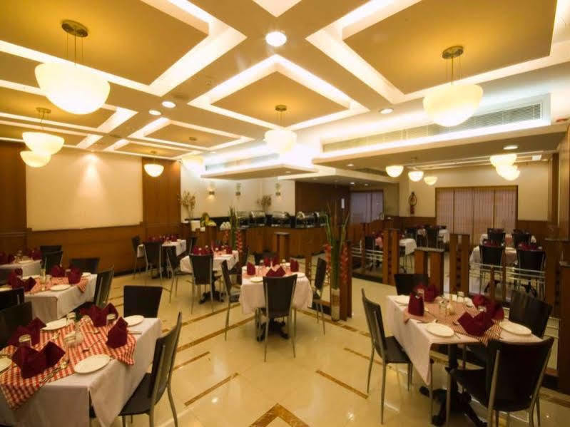Super Townhouse Koyambedu Hotel Chennai Exterior foto