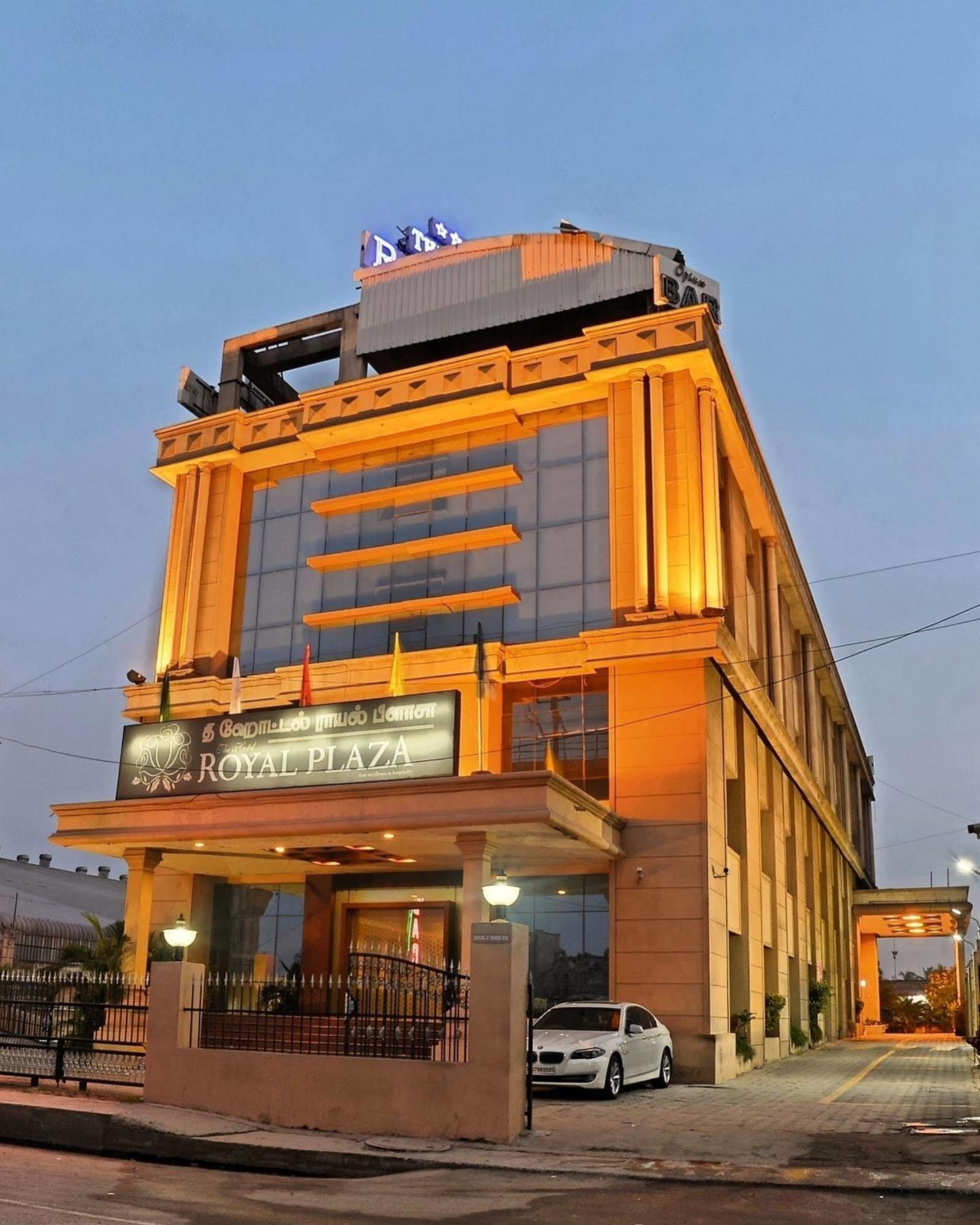 Super Townhouse Koyambedu Hotel Chennai Exterior foto